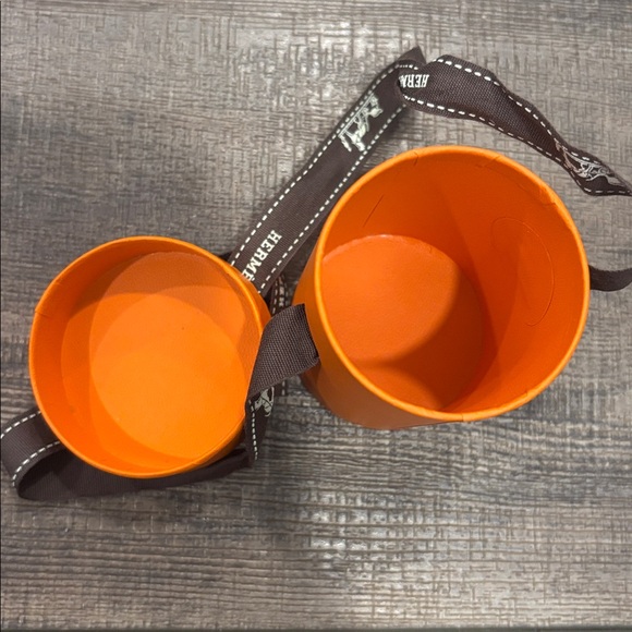 Hermès Twilly Orange Gift Box With Brown Ribbon - Picture 3 of 6